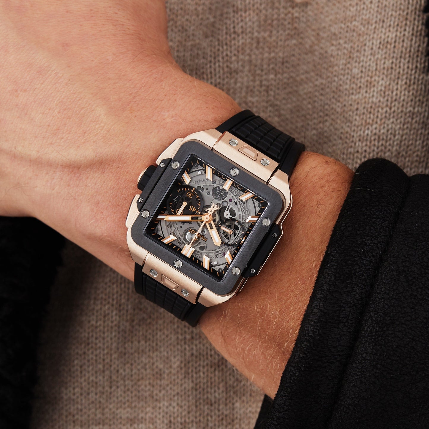 Square Bang Unico King Gold Ceramic