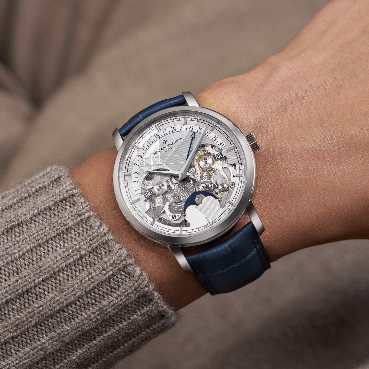 Traditionnelle Perpetual Calendar Retrograde Date Openface