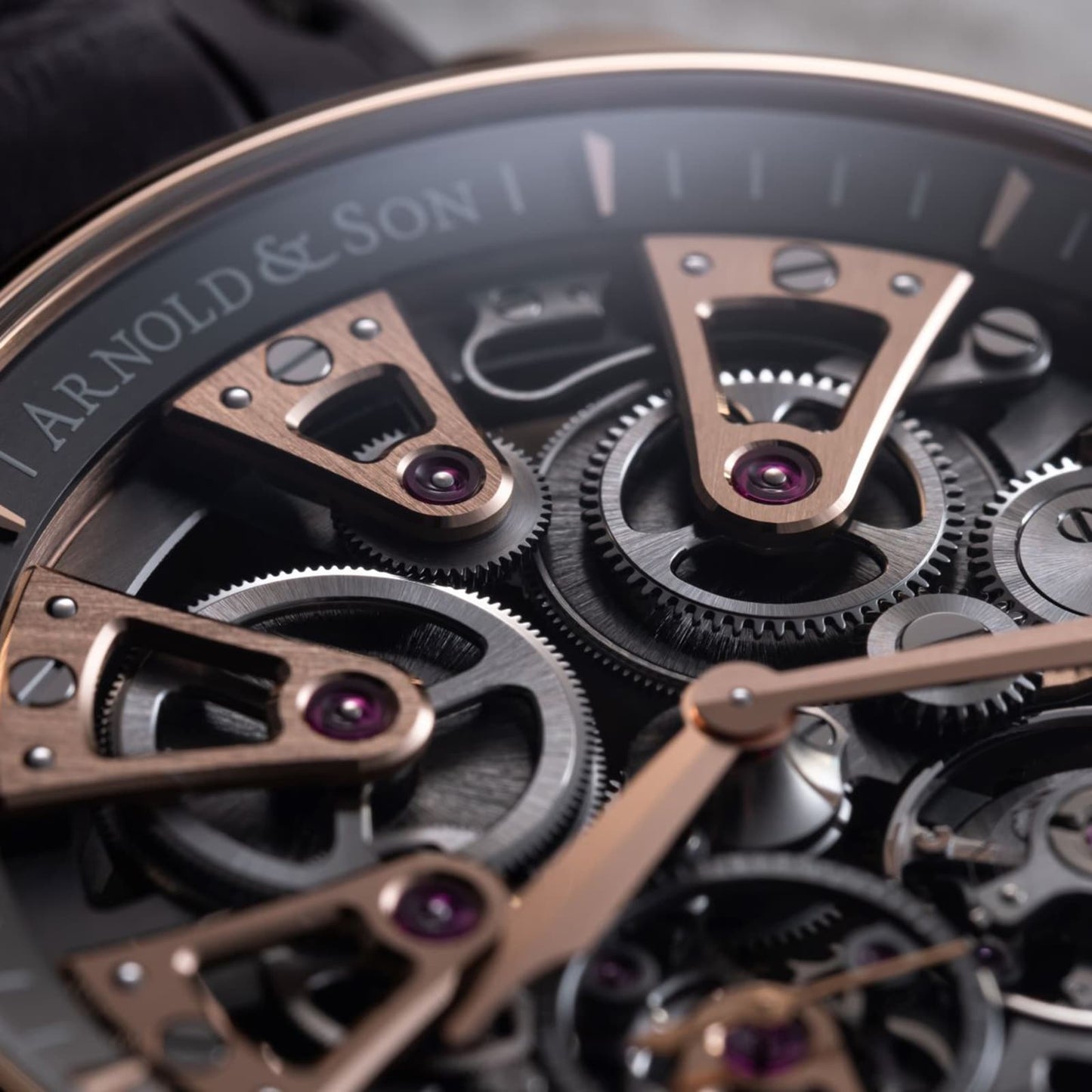 Nebula 41.5 Red Gold