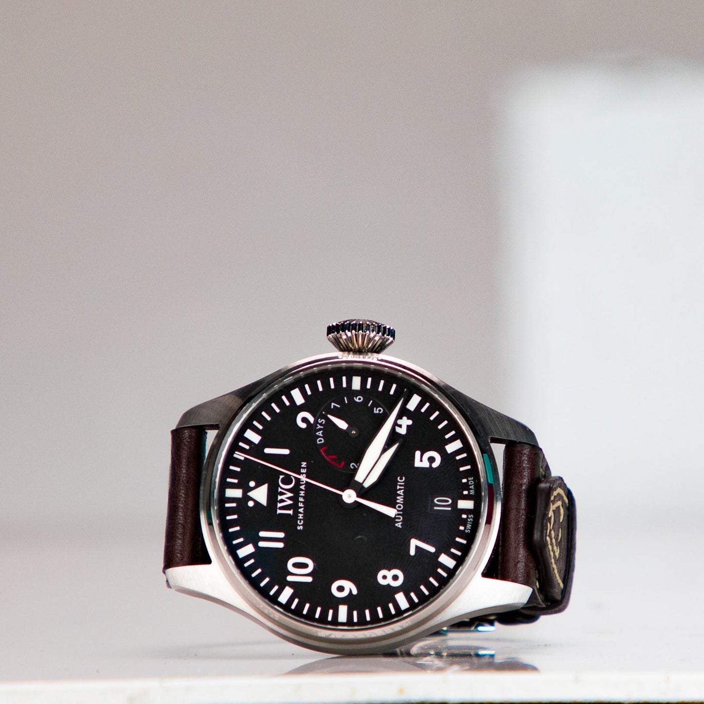 IWC Schaffhausen Big Pilot’s Watch Heritage 46.2  mm Black Dial Titanium Brown    Strap IW501004