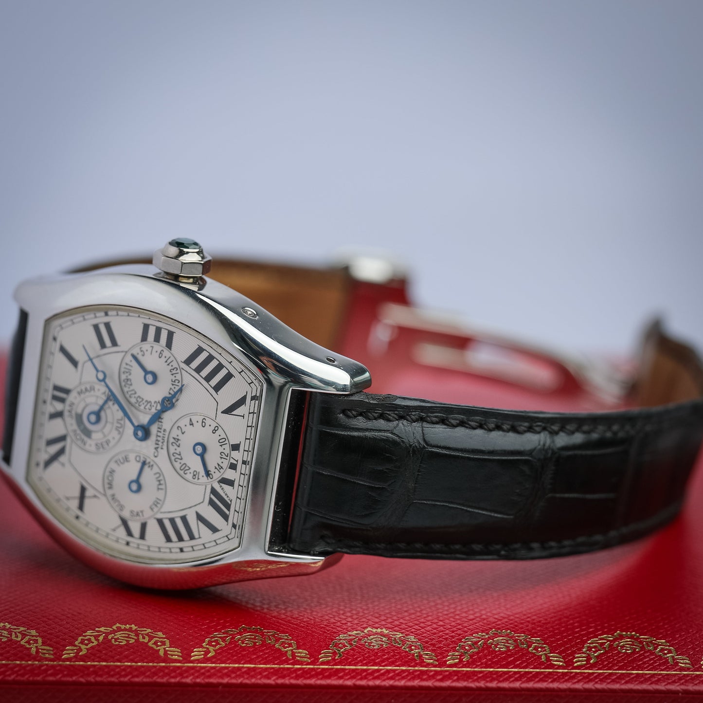 Cartier Tortue Perpetual Calendar W1540551