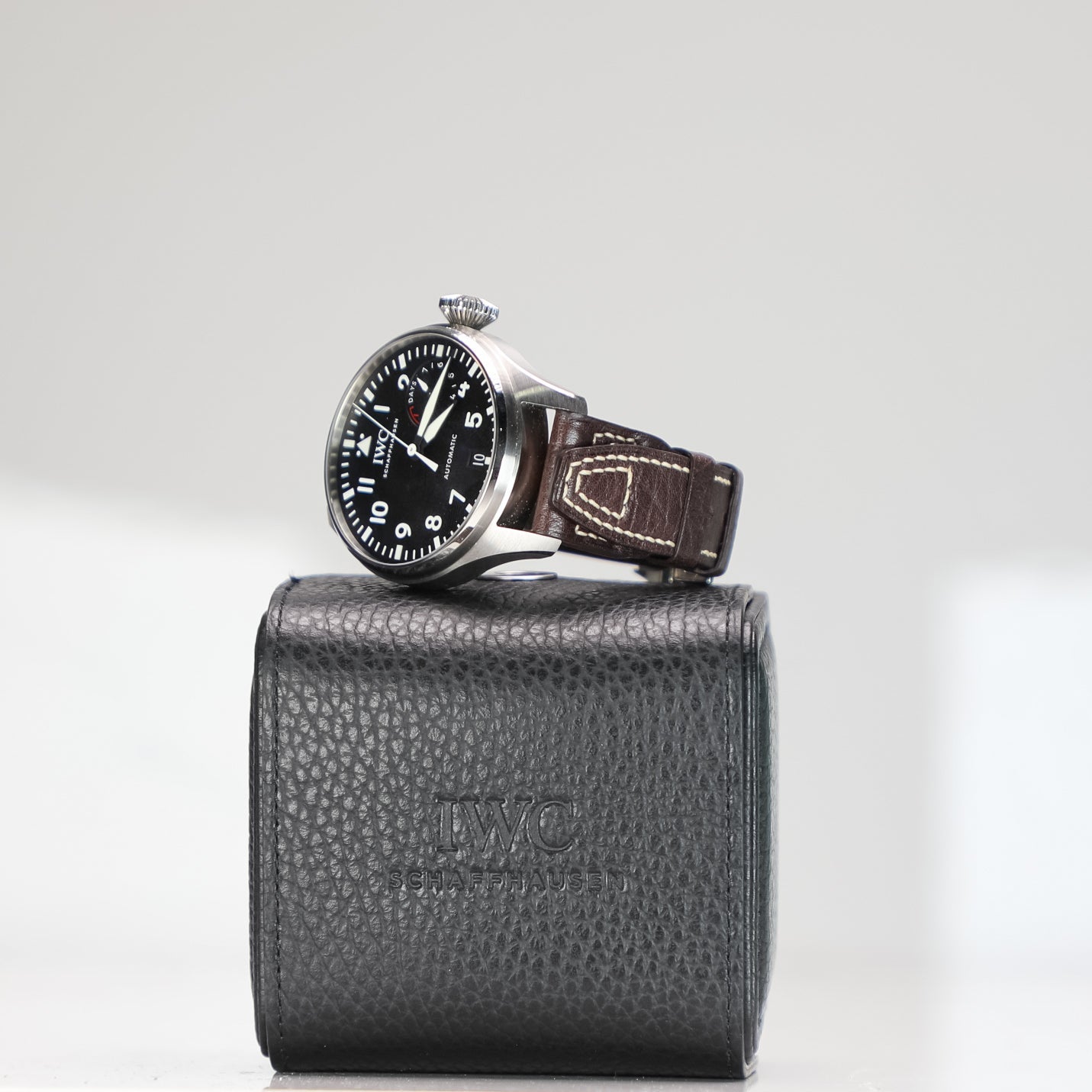 IWC Schaffhausen Big Pilot’s Watch Heritage 46.2  mm Black Dial Titanium Brown    Strap IW501004