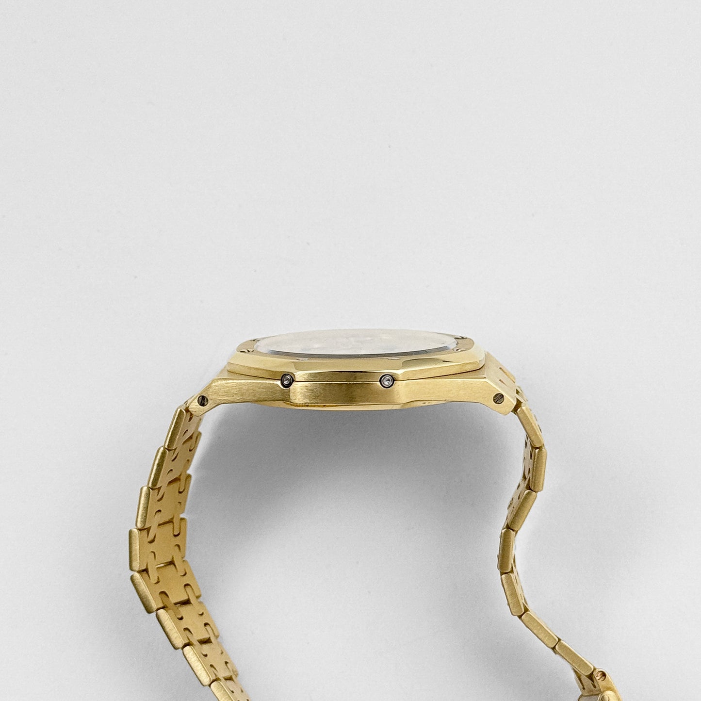 Audemars Piguet Royal Oak Perpetual Calendar 25654BA.OO.0944BA.01 Yellow Gold Gold Dial (1989)