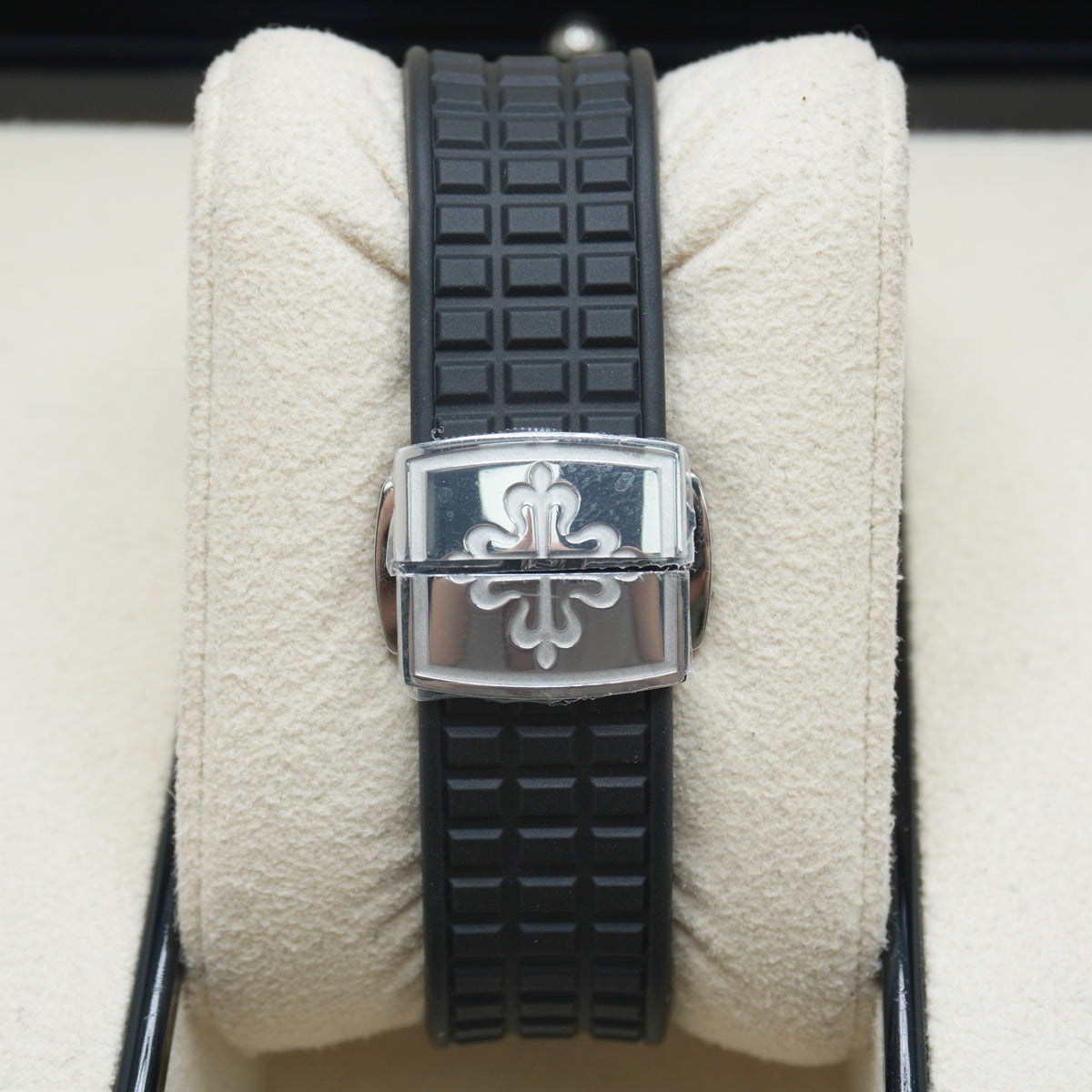 Patek Philippe Aquanaut Luce Quartz 35mm 5067A Black Dial