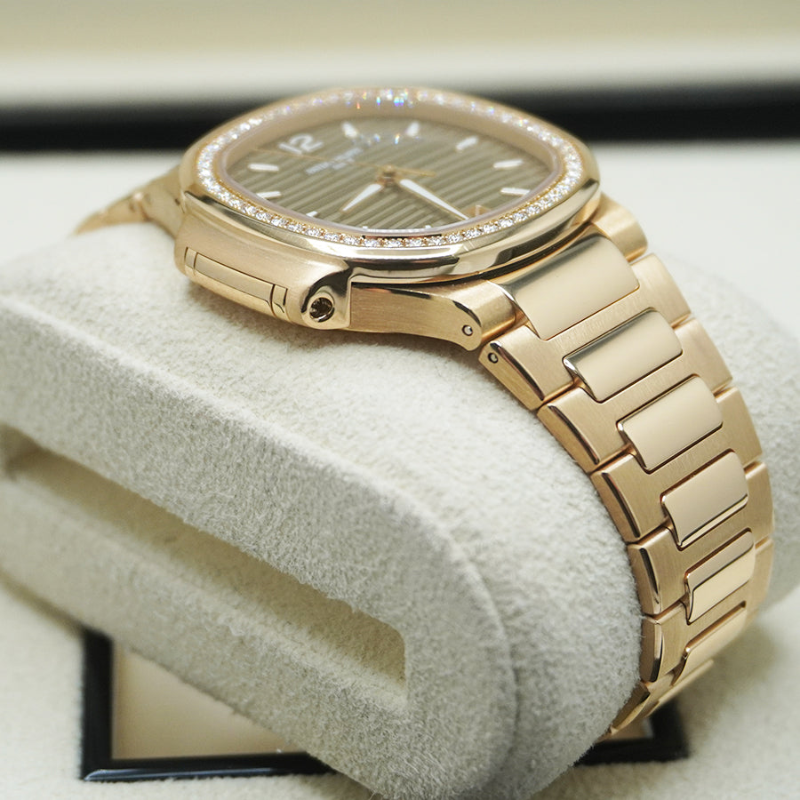 Patek Philippe Nautilus 35mm 7118/1200R Golden Dial