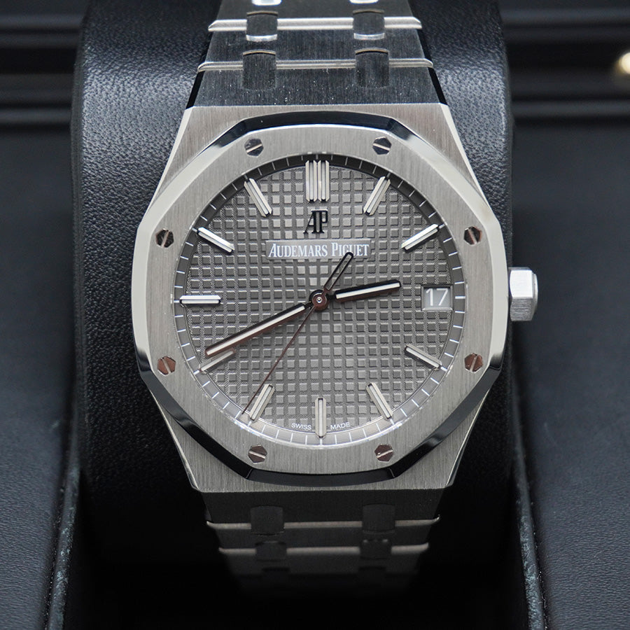 Audemars Piguet Royal Oak 41mm 15500ST.OO.1220ST.02 Grey Dial Pre-Owned