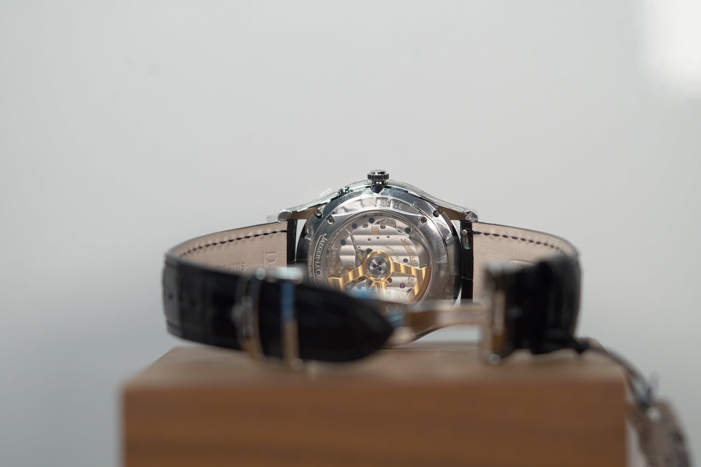 Jaeger-LeCoultre Master Ultra Thin Date 39 mm Silvered Grey Dial Stainless Steel   Leather Strap Q1238420