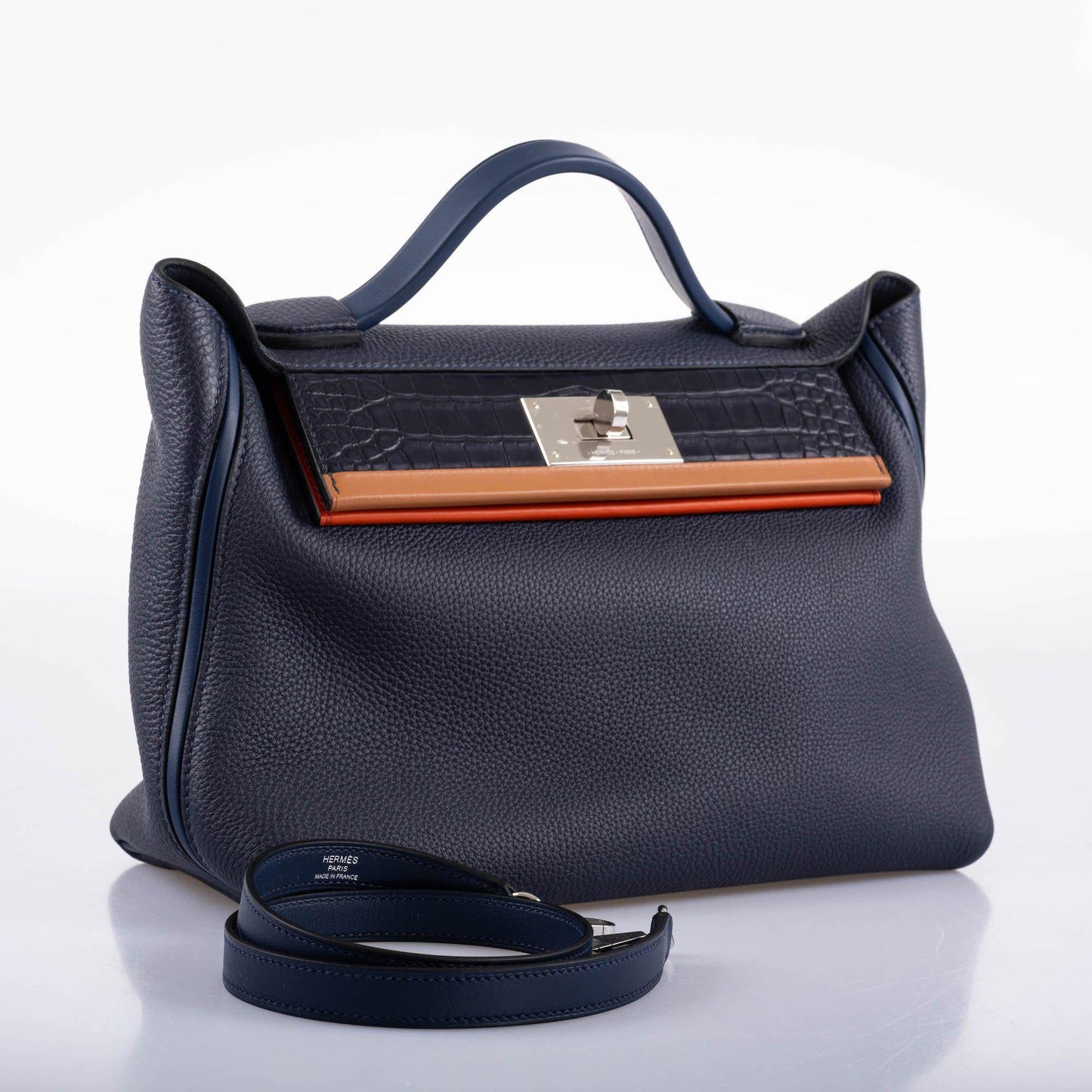 Hermès 24/24 29 Blue Nuit Togo and Matte Alligator Palladium Hardware - 2020, Y