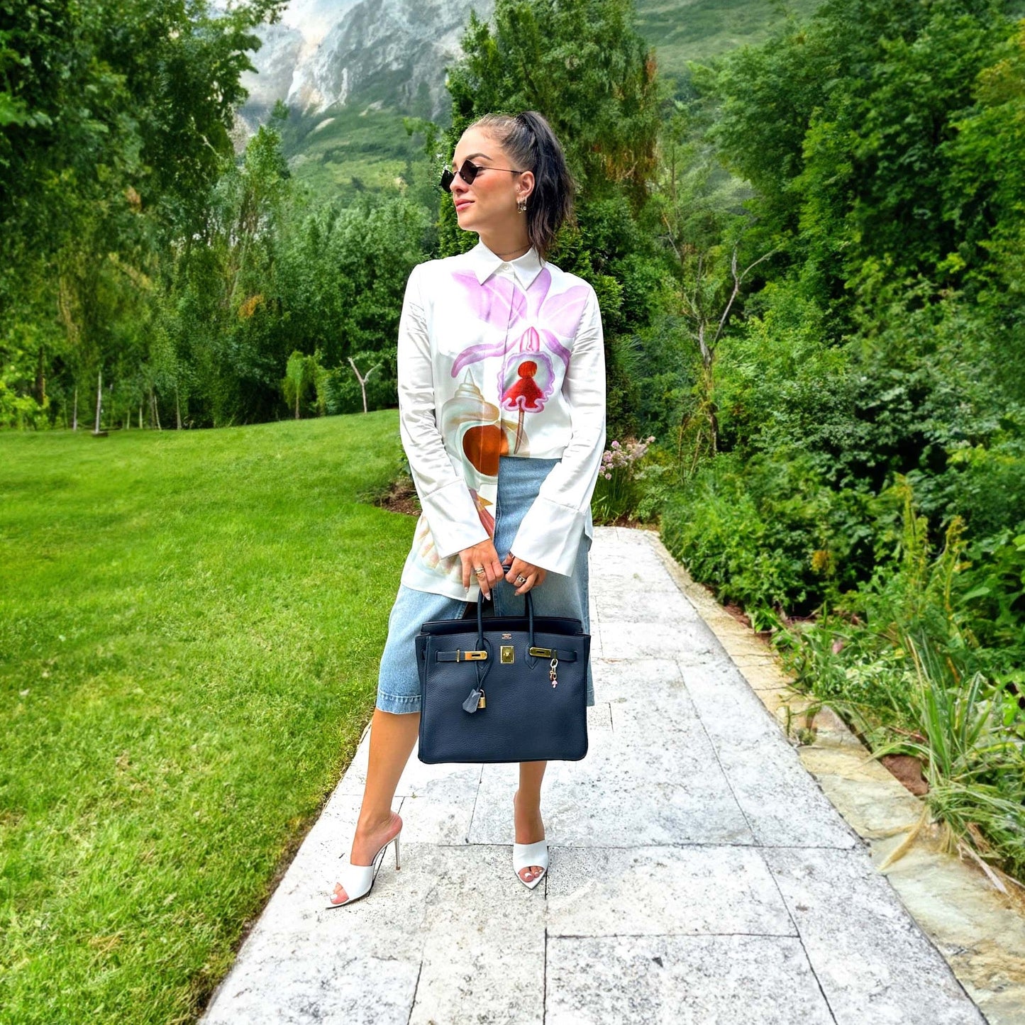 Hermès Birkin 35 Blue Sapphire Ardennes leather Gold Hardware