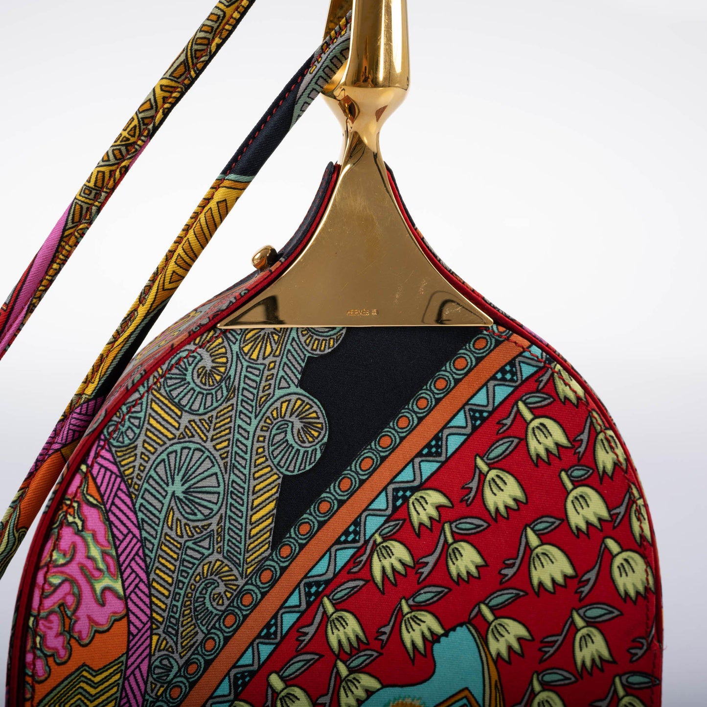 Hermès Unique Silk ‘Art des Steppes’ Yurt Runway Bag - 1991