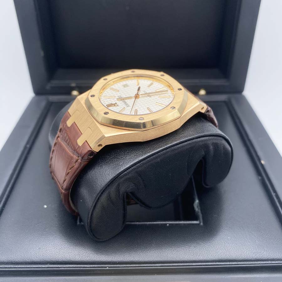 Audemars Piguet Royal Oak 39mm 15300OR.OO.D088CR.02 White Dial Pre-Owned