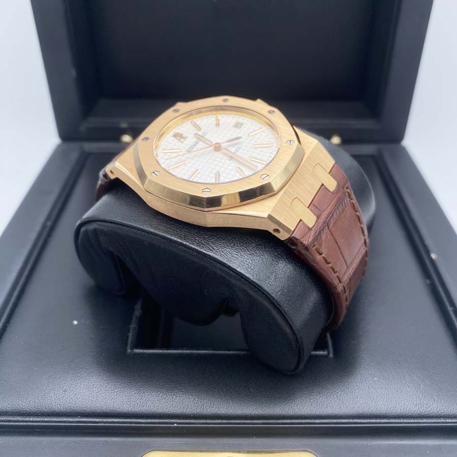 Audemars Piguet Royal Oak 39mm 15300OR.OO.D088CR.02 White Dial Pre-Owned
