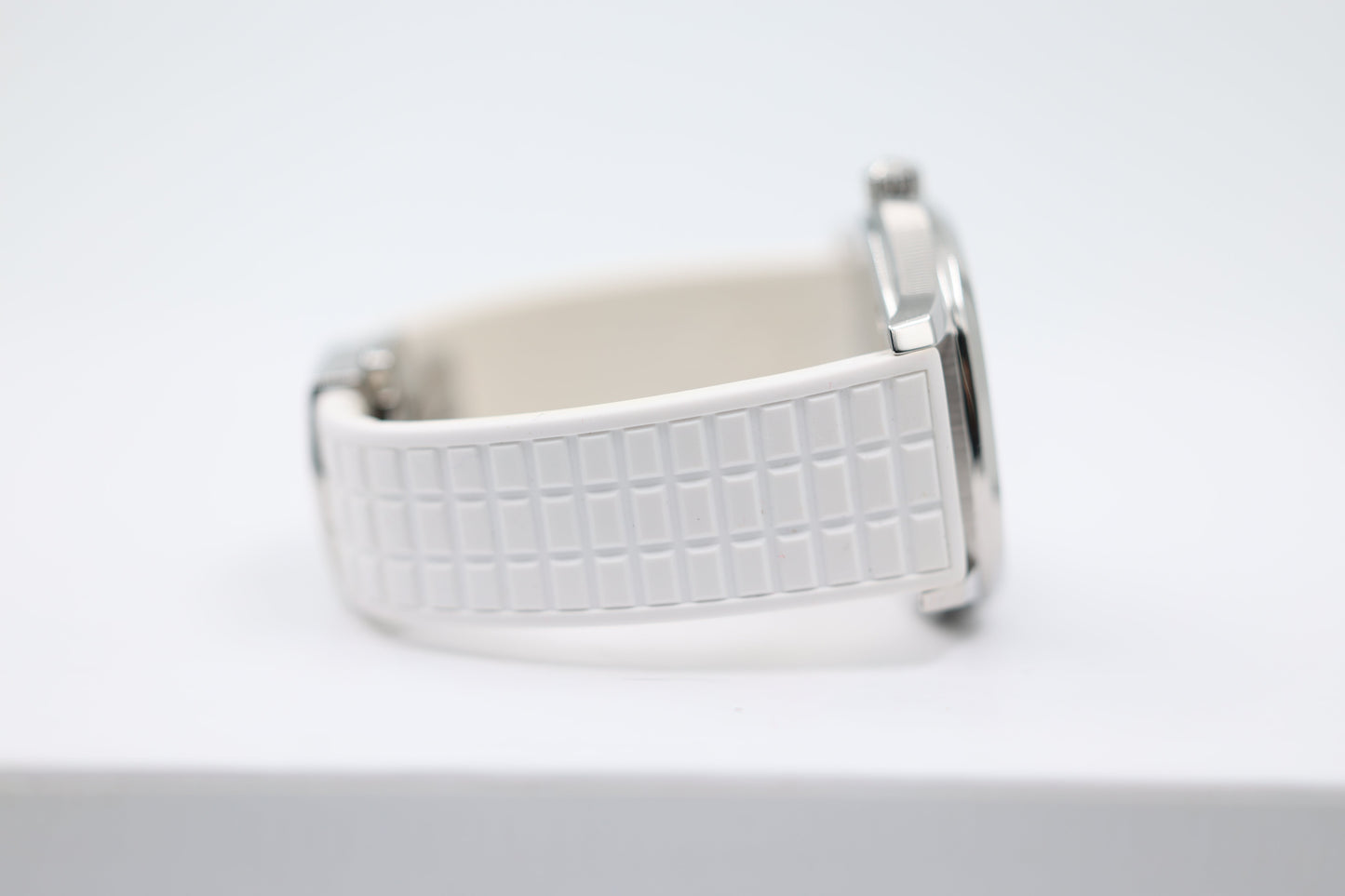 Patek Philippe - Aquanaut - White Dial - 5067A-011