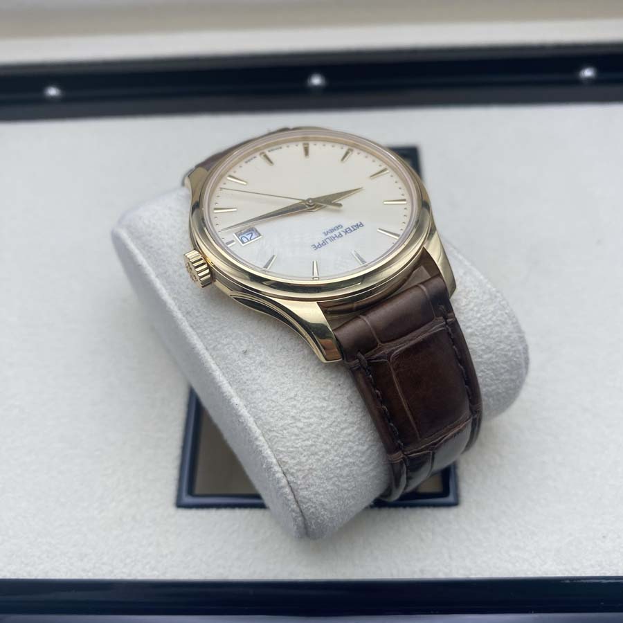 Patek Philippe Calatrava 39mm 5227J Ivory Dial Pre-Owned