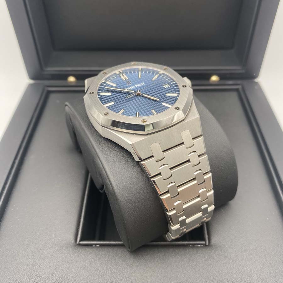 Audemars Piguet Royal Oak 41mm 15500ST.OO.1220ST.01 Blue Dial Pre-Owned