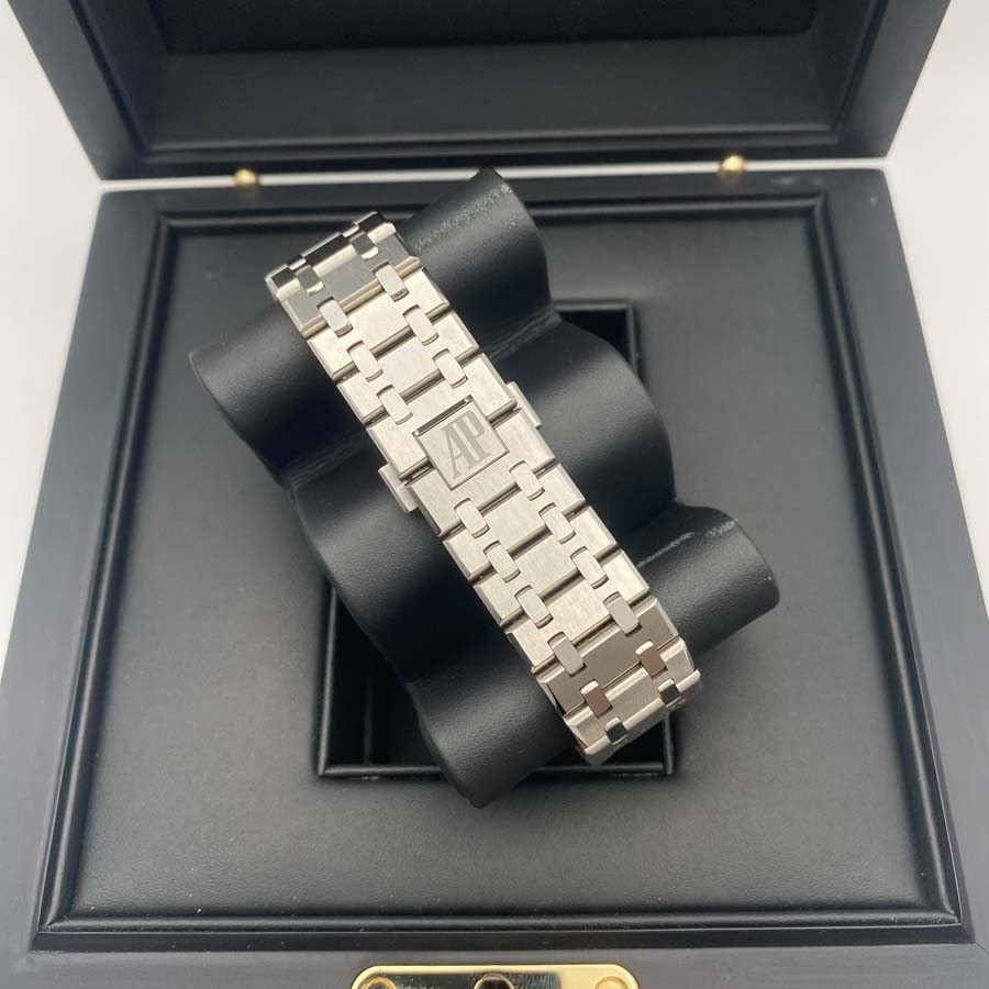 Audemars Piguet Royal Oak 41mm 15500ST.OO.1220ST.01 Blue Dial Pre-Owned