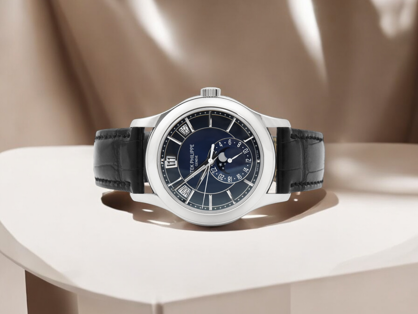 Patek Philippe Complications 5205G