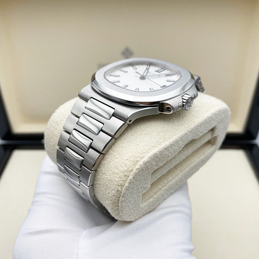 Patek Philippe Nautilus 40mm 5711/1A White Dial