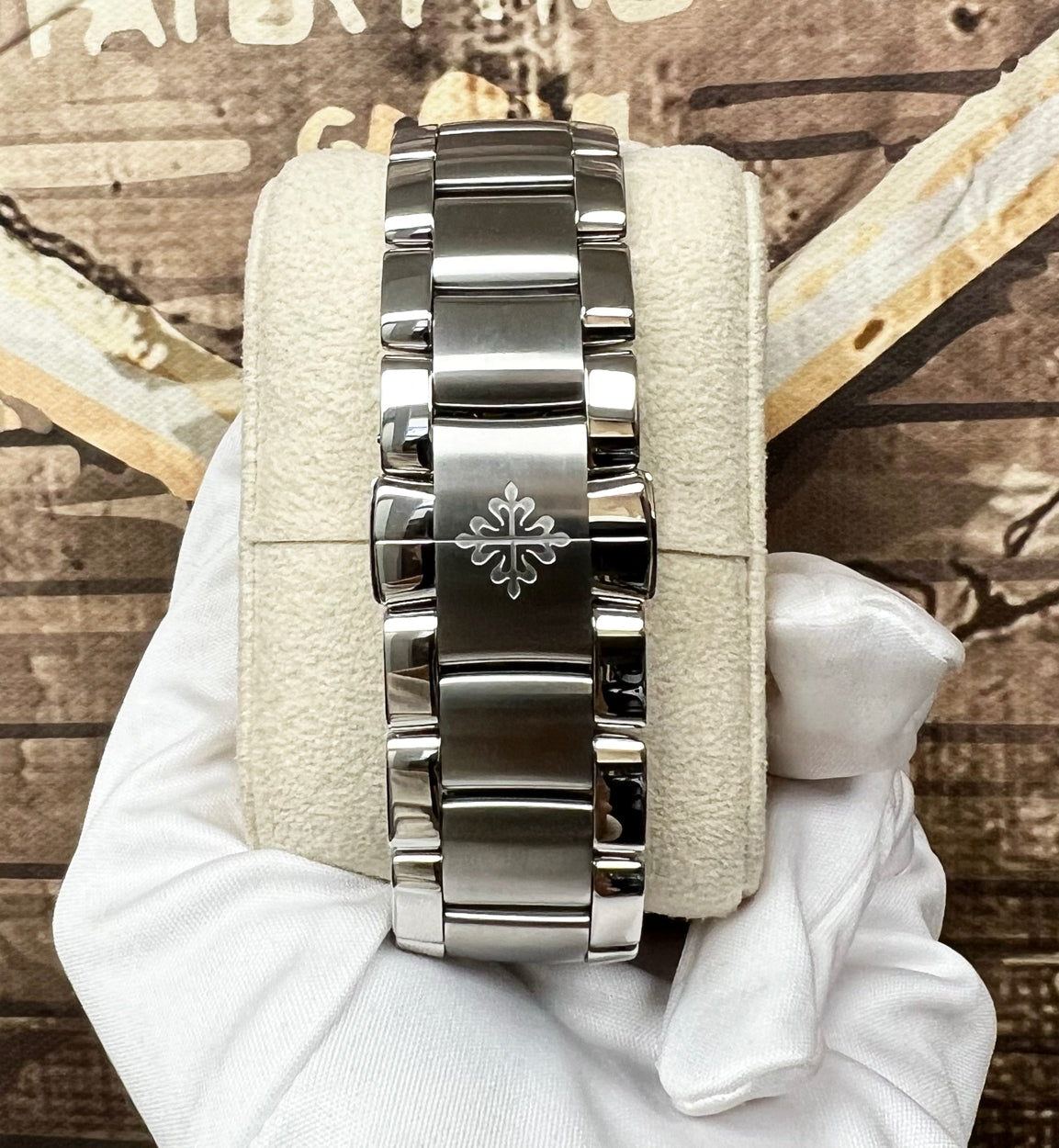 Patek Philippe Complications Self-Winding 42mm 5905/1A Green Dial