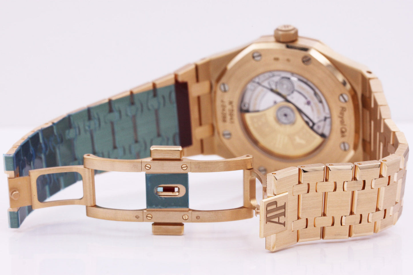 Audemars Piguet Royal Oak 41mm 15400OR White Dial