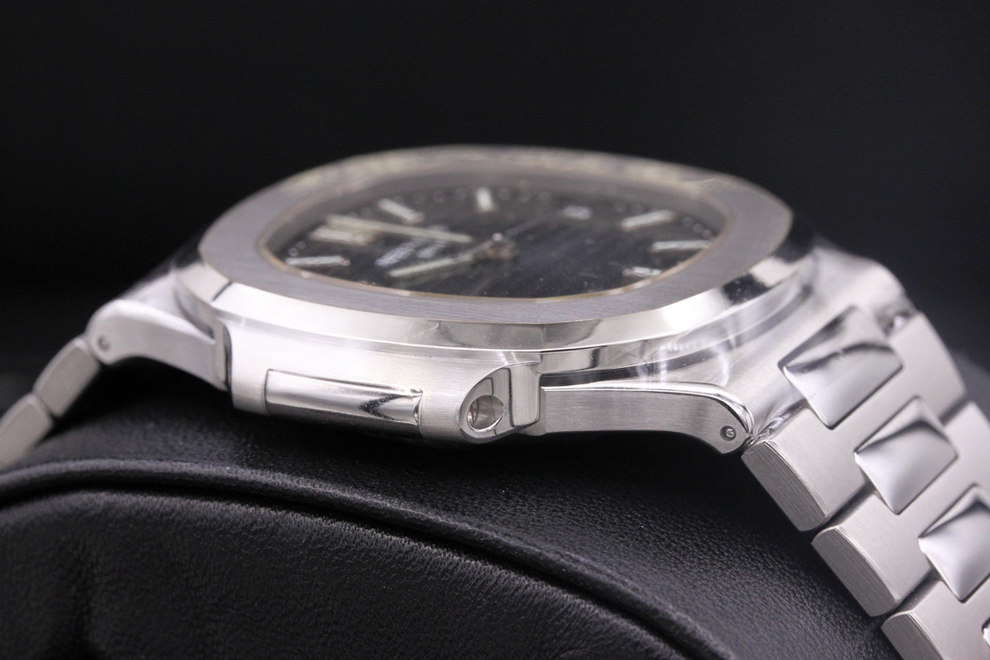 Patek Philippe Nautilus 40mm 5711/1A Blue Dial