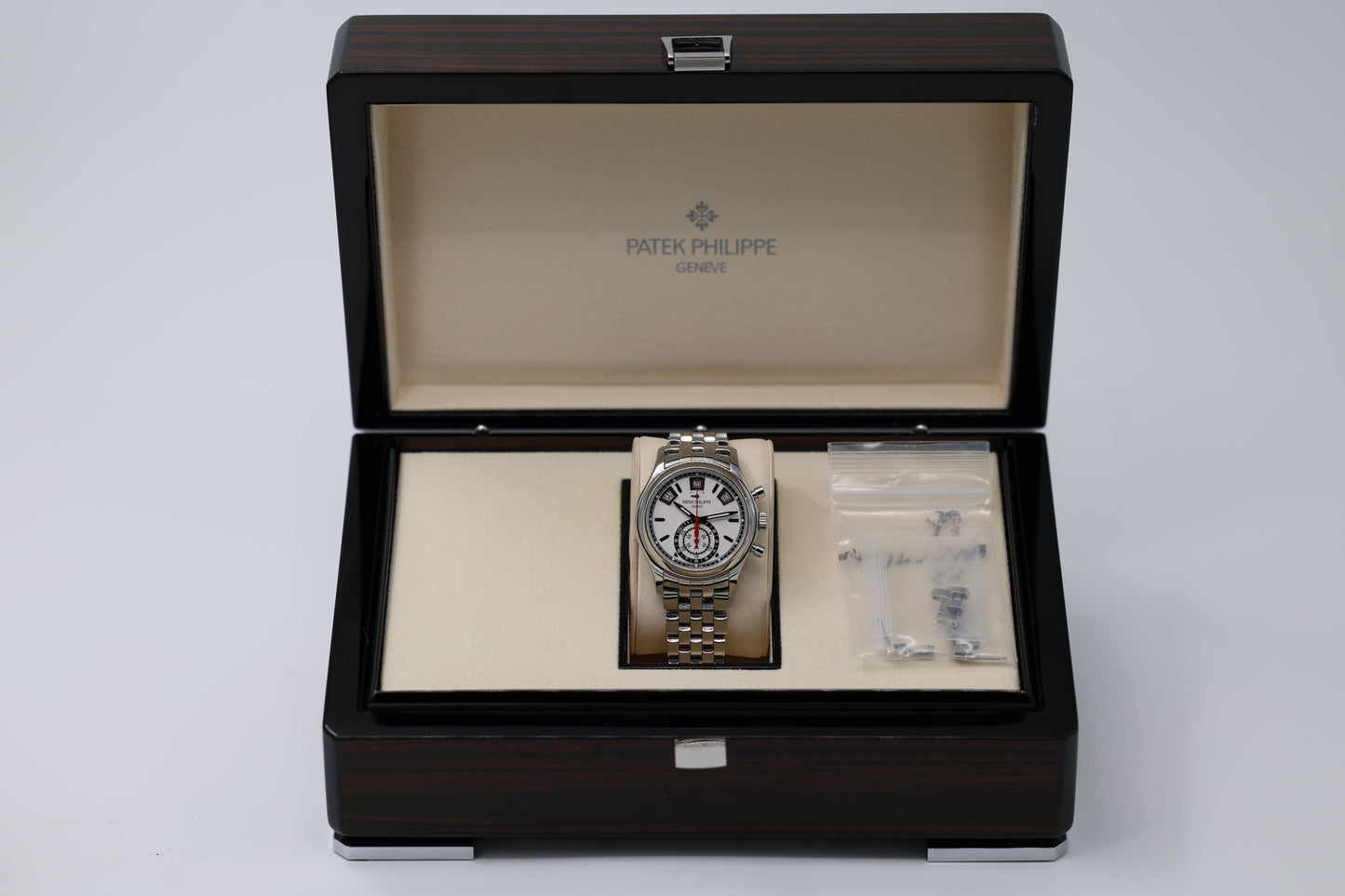 Patek Philippe - Annual Calendar - Silver Dial - 5960/1A-001 - 2015