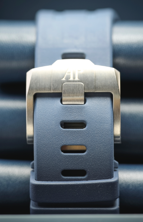 Audemars Piguet Royal Oak Offshore 43mm Blue Dial Titanium 15600TI.OO.A343CA.01