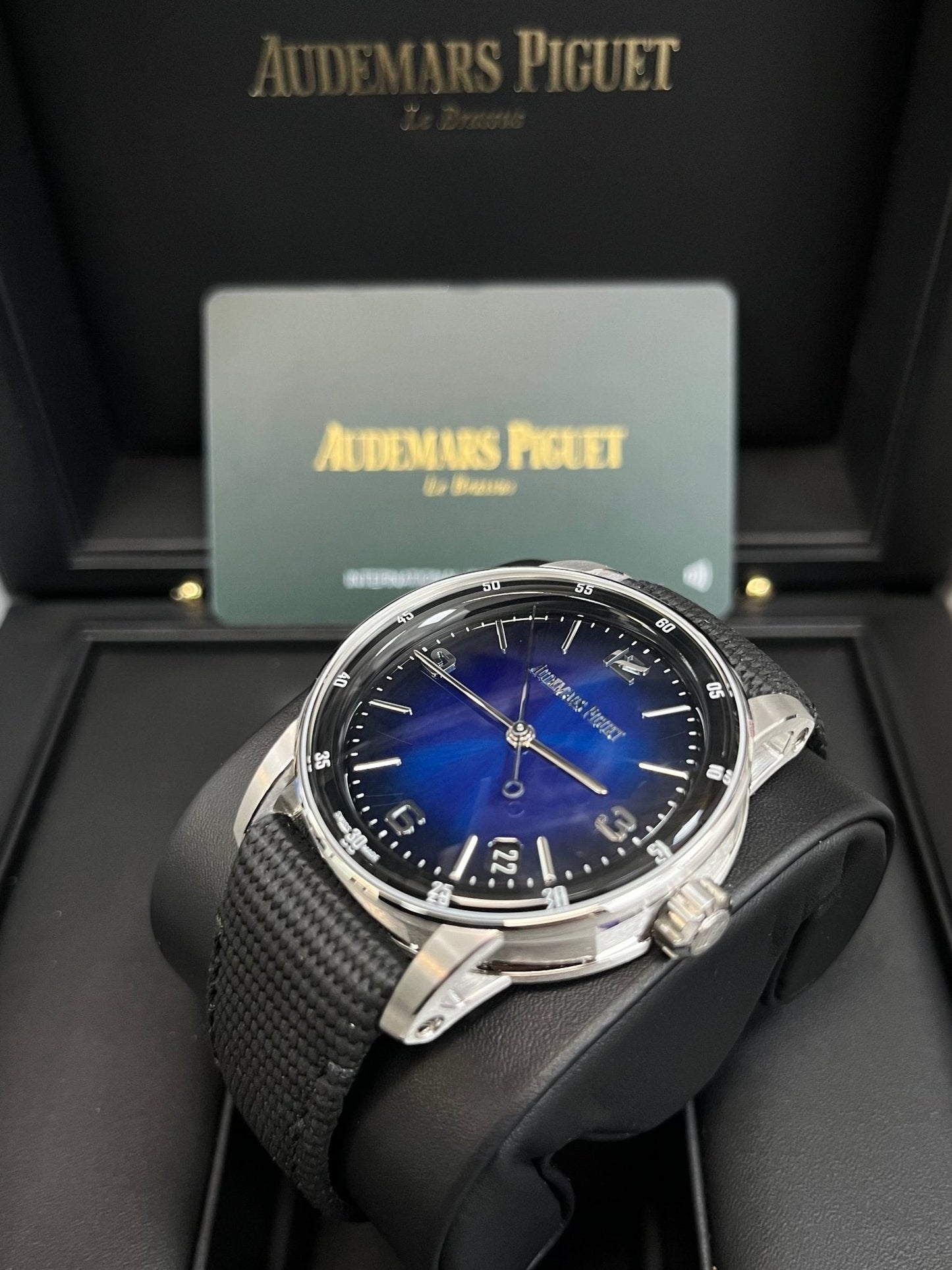 Audemars Piguet CODE 11.59 SELFWINDING (Ref. 15210BC.OO.A002KB.01)