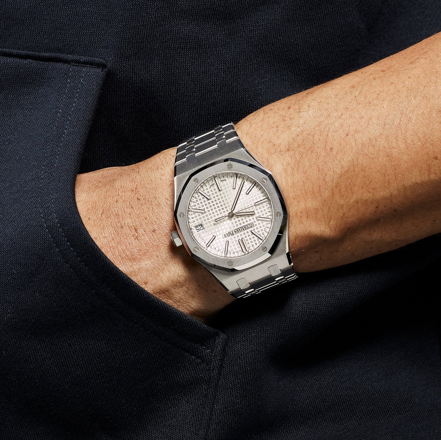 Audemars Piguet Royal Oak 15510ST.OO.1320ST.08 Selfwinding Stainless Steel Silver-Toned Dial (2023)