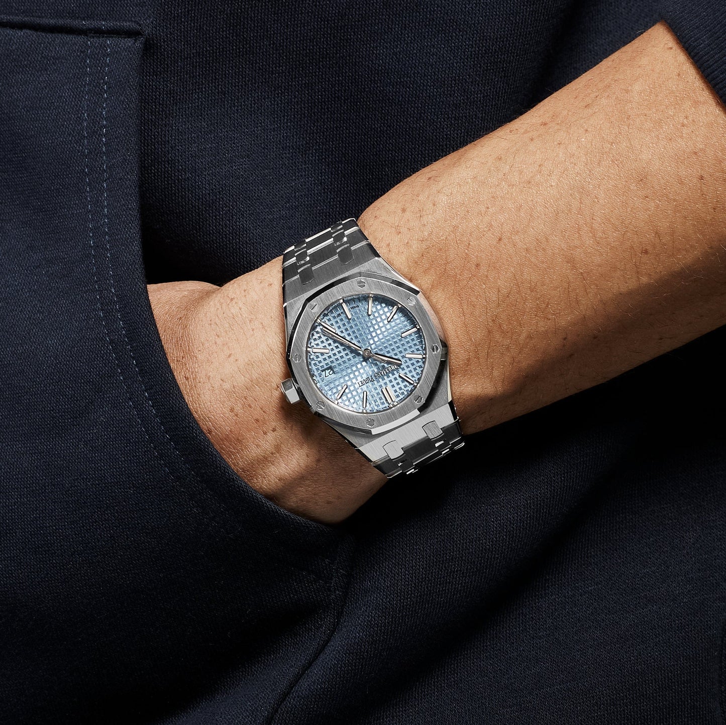 Audemars Piguet Royal Oak 15550ST.OO.1356ST.08 Stainless Steel Blue Dial (2025)