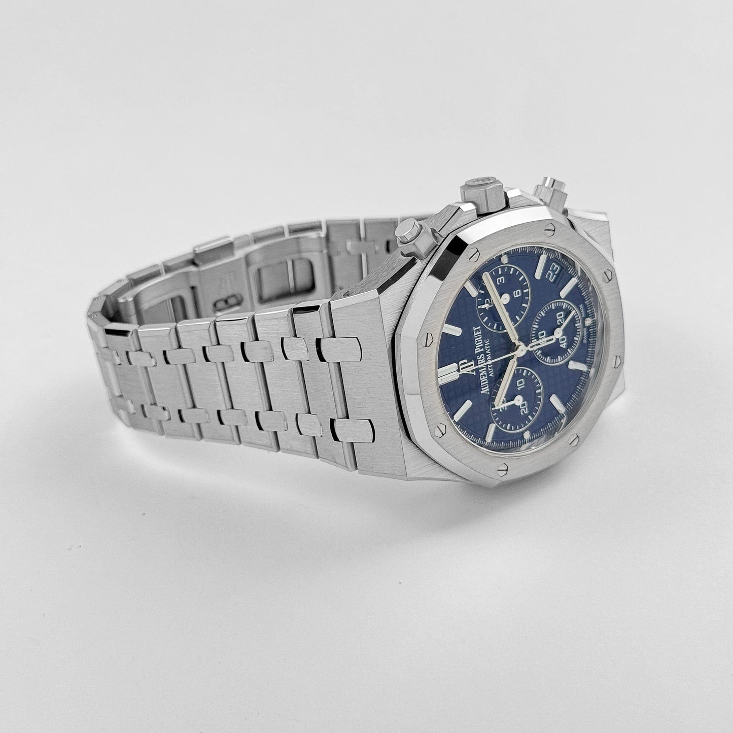 Audemars Piguet Royal Oak 26239BC.OO.1220BC.01 Chronograph White Gold Blue Dial Limited Edition of 222 (2024)