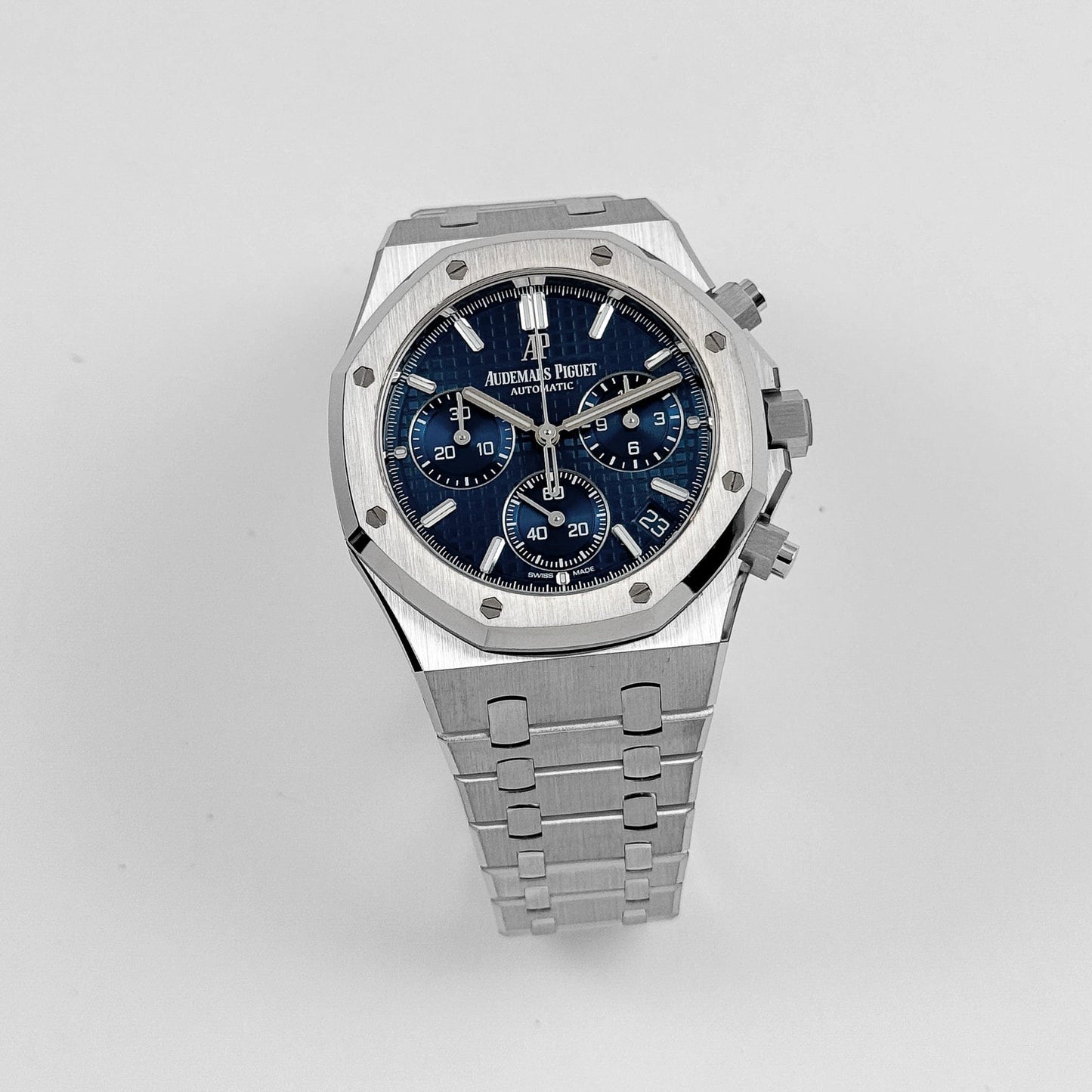 Audemars Piguet Royal Oak 26239BC.OO.1220BC.01 Chronograph White Gold Blue Dial Limited Edition of 222 (2024)