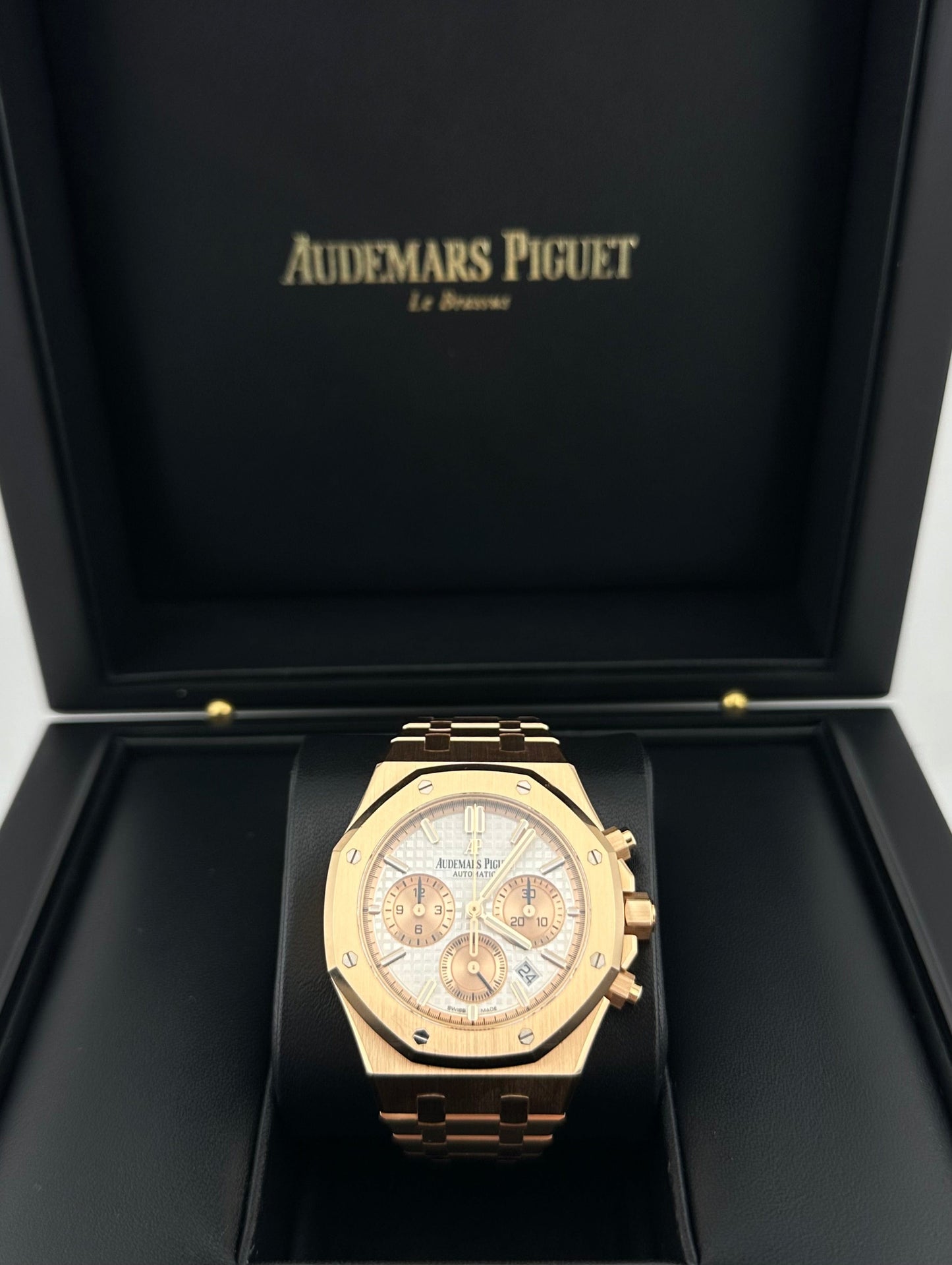 Audemars Piguet Royal Oak 26315OR.OO.1256OR.01 Chronograph Rose Gold Silver Dial