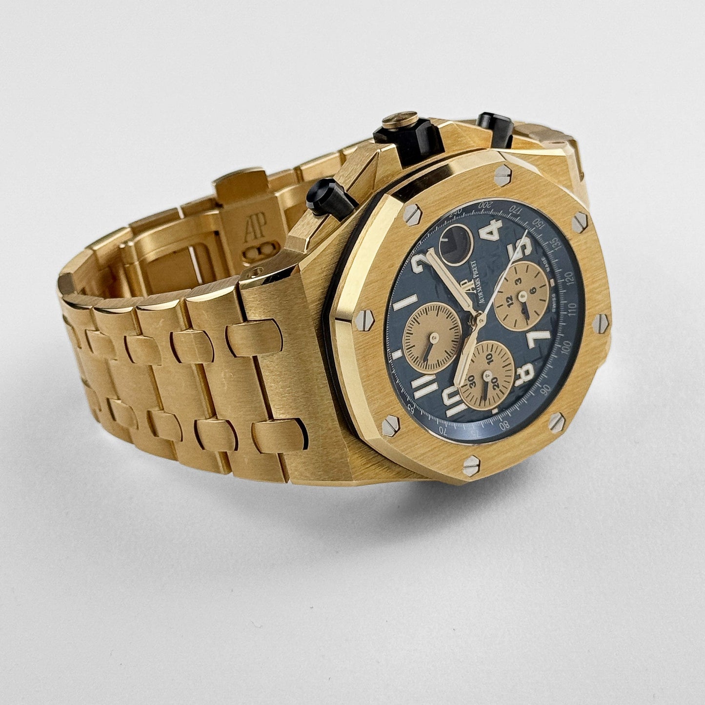 Audemars Piguet Royal Oak Offshore Chronograph 26470BA.OO.1000BA.01 Yellow Gold Blue Dial (2017)