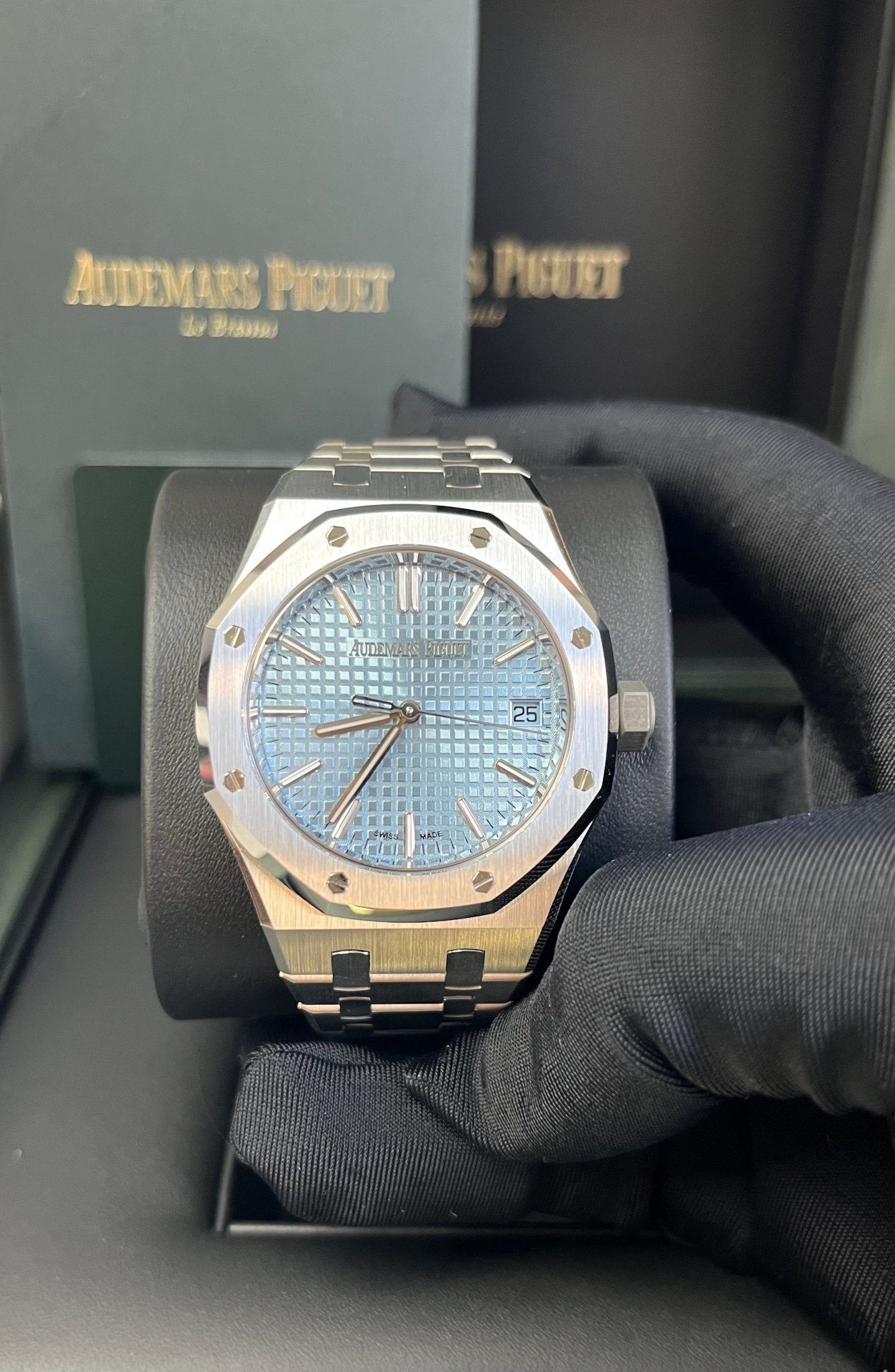 Audemars Piguet Royal Oak Selfwinding 37mm Ice Blue Dial 15550ST.OO.1356ST.08