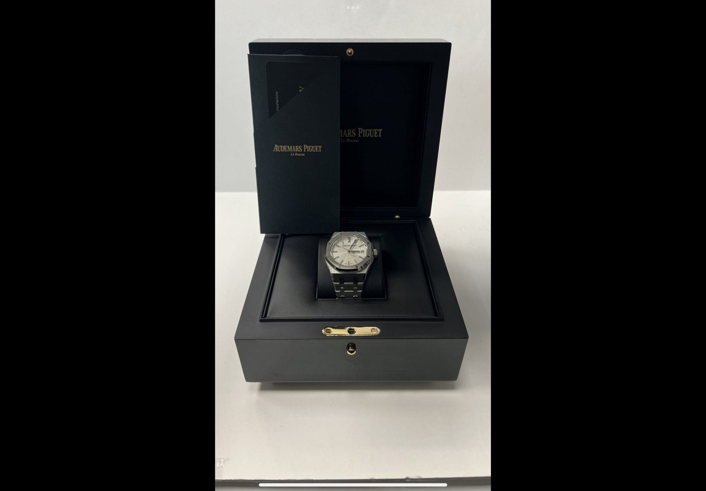 Audemars Piguet Royal Oak Selfwinding 50th Anniversary 2022 37mm 15550ST.OO.1356ST.01