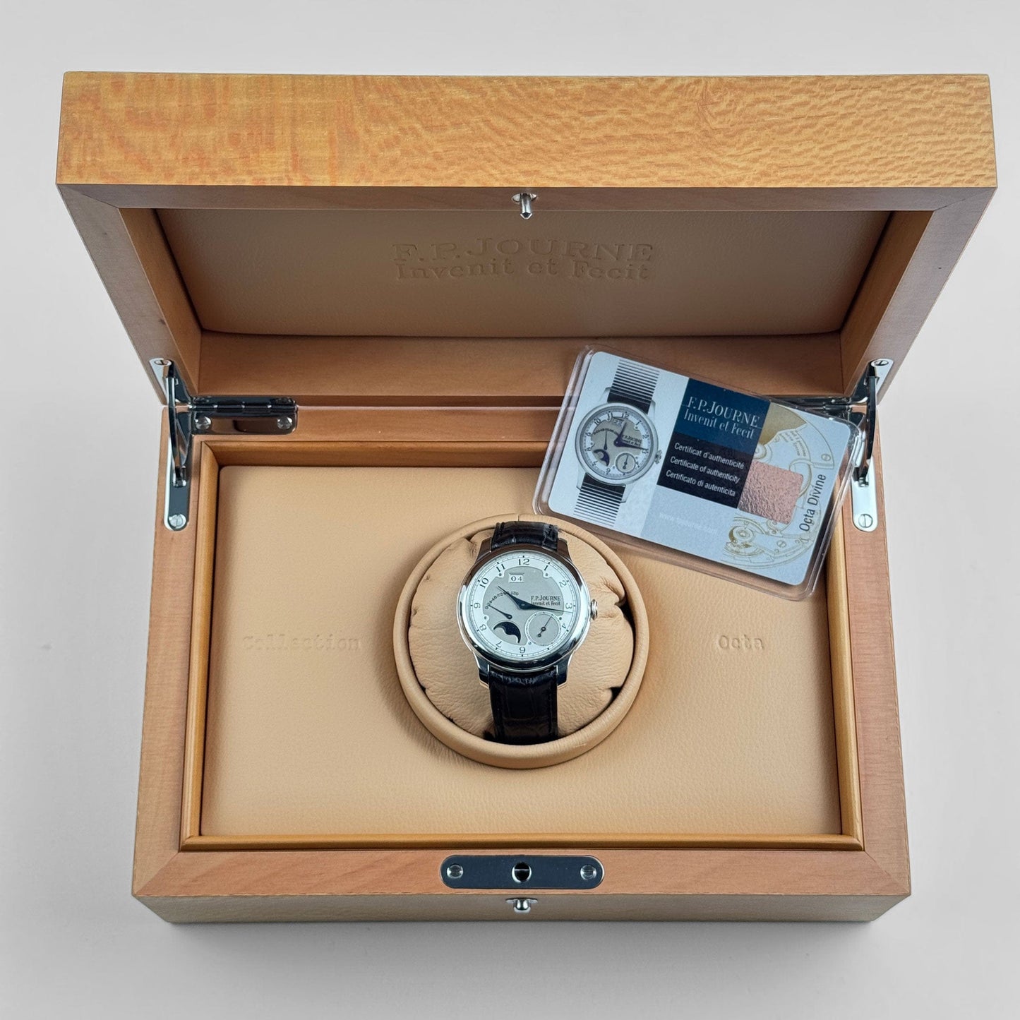 F.P.Journe Octa Divine Ref. D Platinum Whitened Silver Dial (2008)