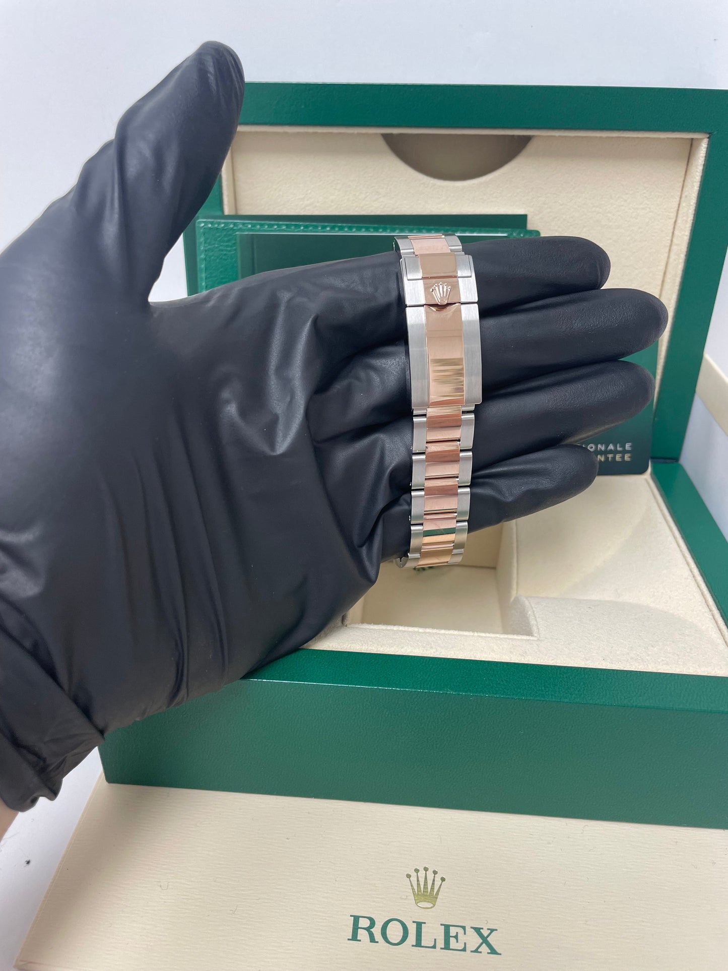 Rolex Steel and Everose Gold Rolesor Yacht-Master 40 Watch Black Dial (Ref #126621)