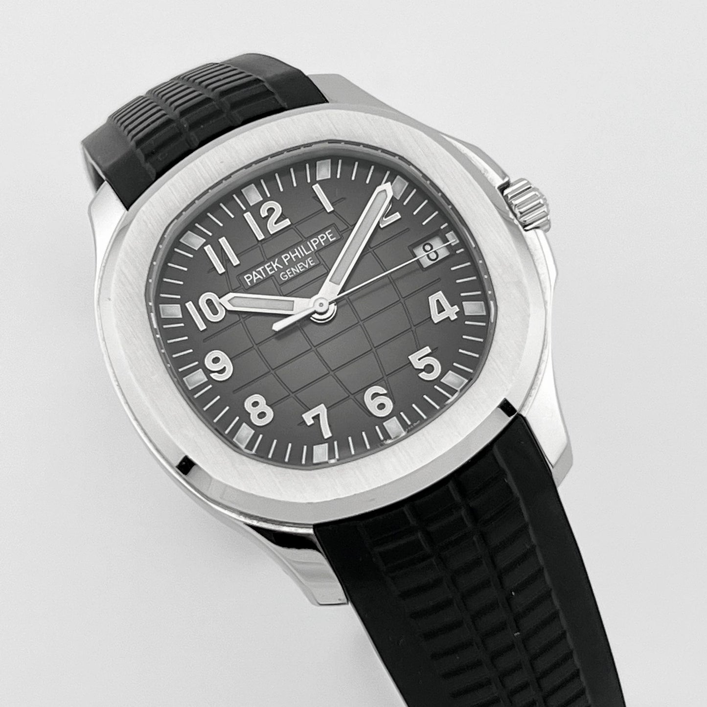 Patek Philippe Aquanaut 5167A-001 Selfwinding Stainless Steel Black Dial (2021)