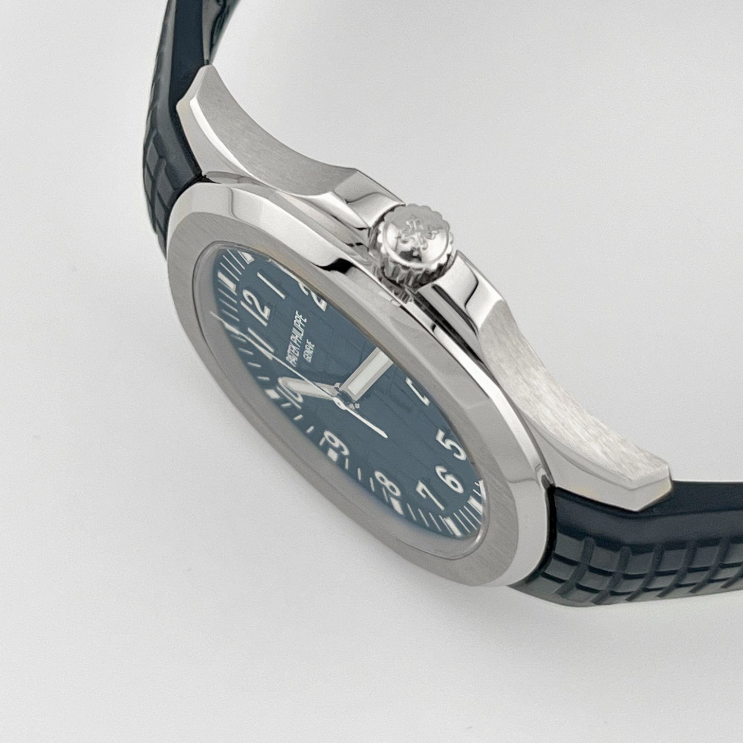 Patek Philippe Aquanaut 5168G-001 White Gold Blue Dial (2019)