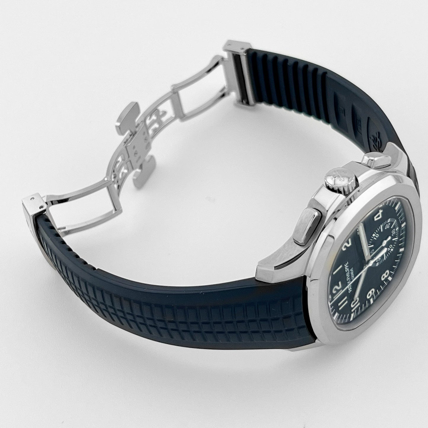 Patek Philippe Aquanaut 5968G-001 White Gold Blue Dial (2022)