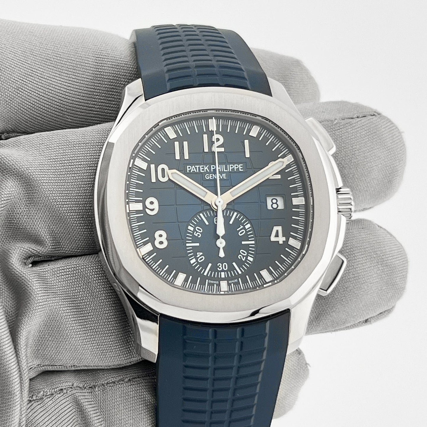 Patek Philippe Aquanaut 5968G-001 White Gold Blue Dial (2022)