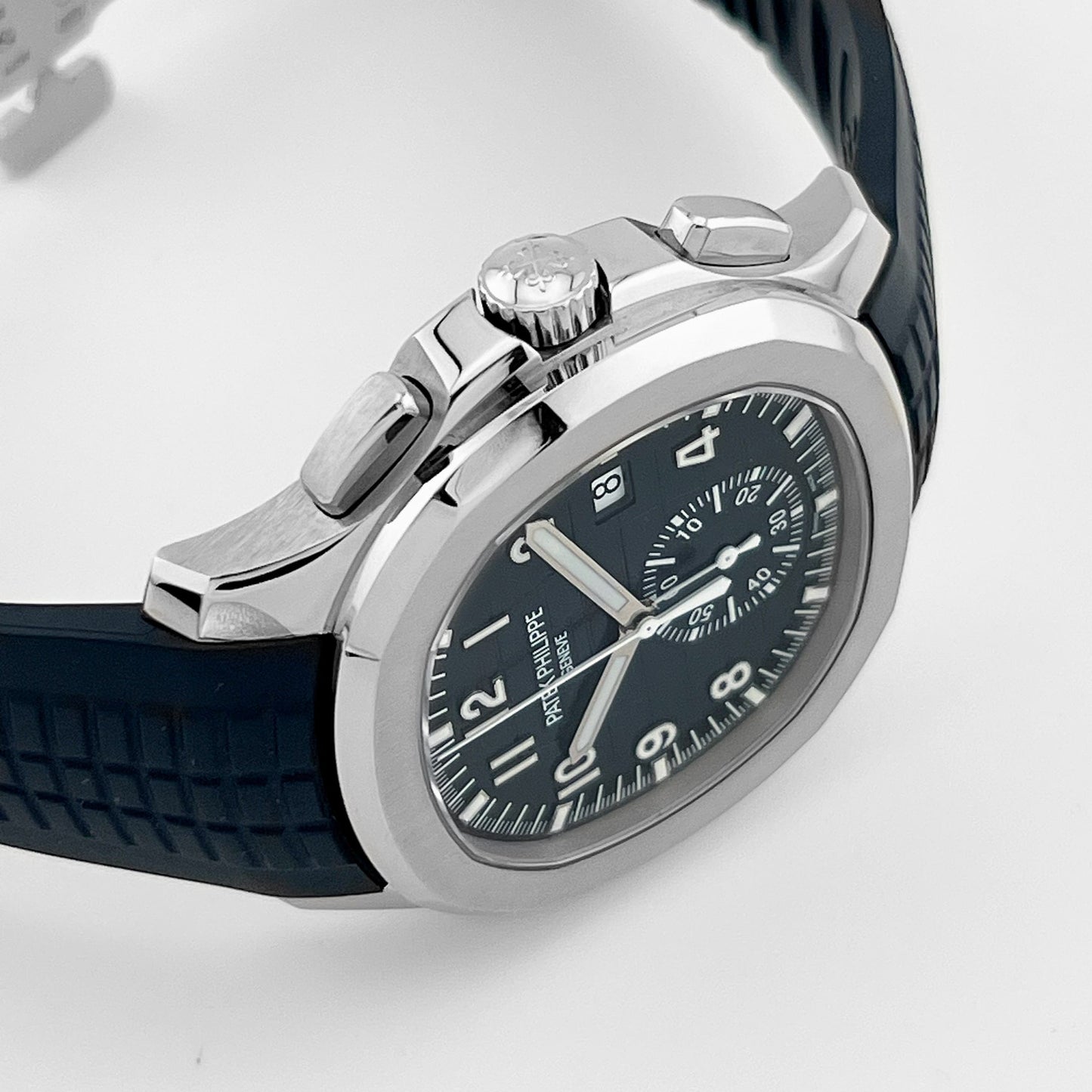 Patek Philippe Aquanaut 5968G-001 White Gold Blue Dial (2022)