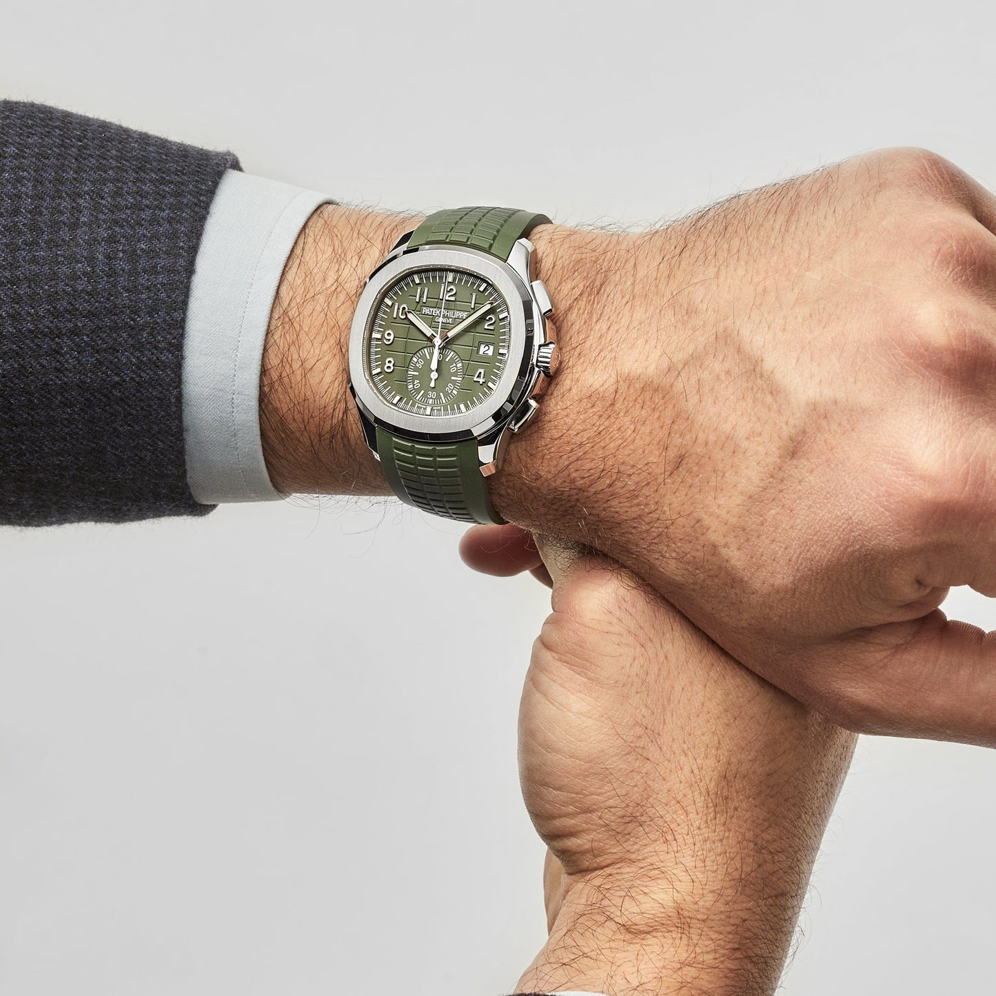 Patek Philippe Aquanaut 5968G-010 Chronograph White Gold Khaki Green Dial (2025)