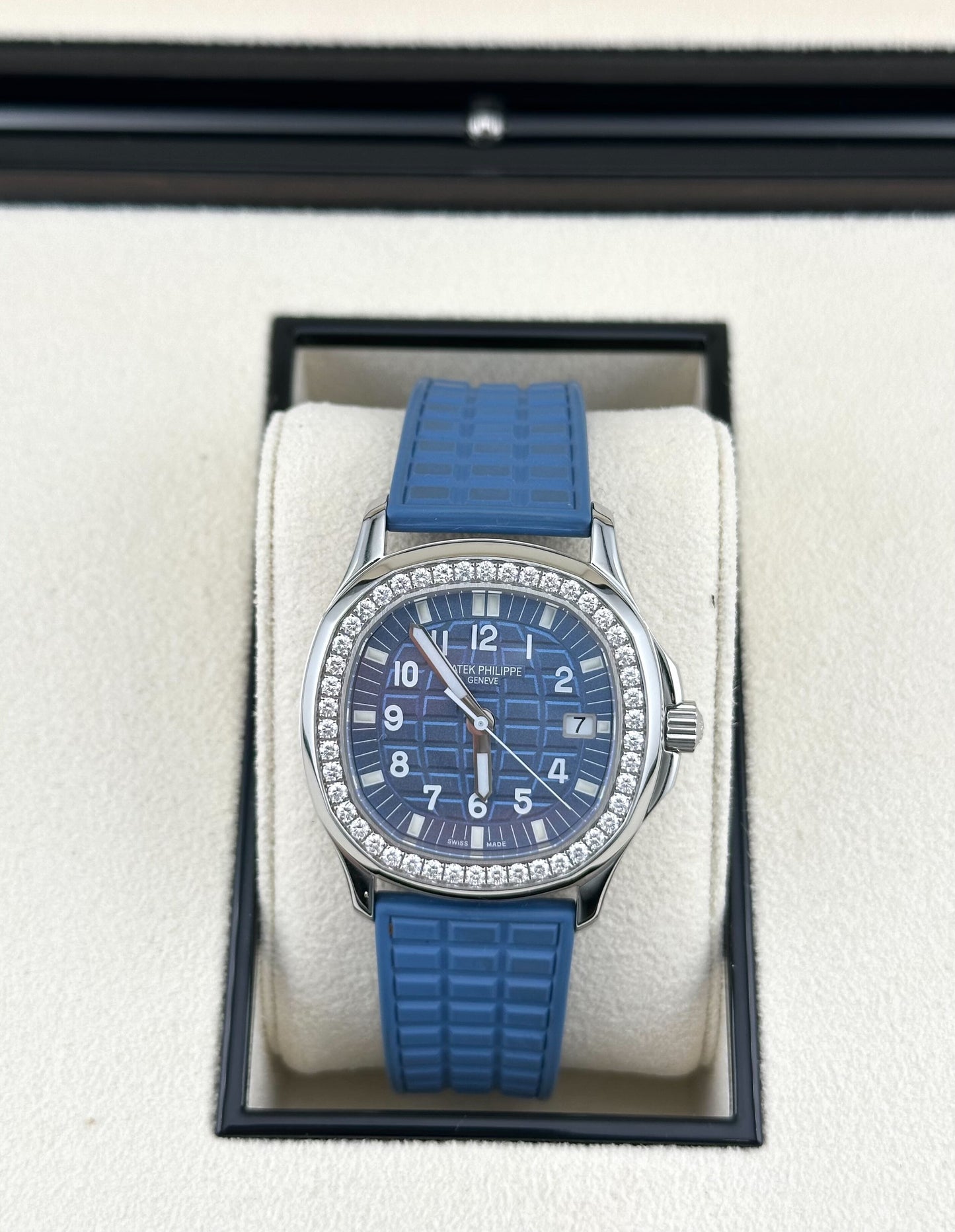 Patek Philippe Aquanaut Luce 5067A-022 'Ladies' Stainless Steel Blue Dial Diamond Bezel
