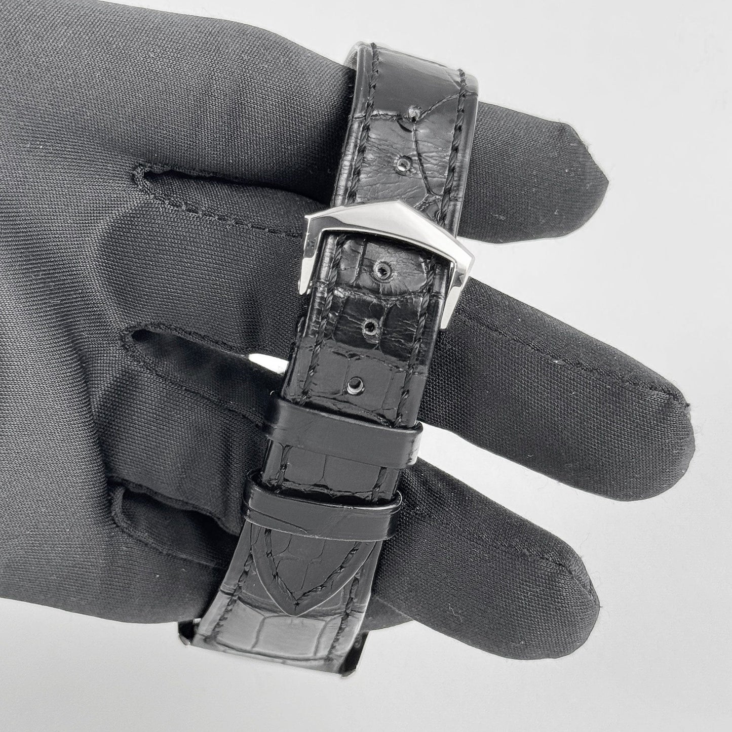 Patek Philippe Calatrava 6000G-001 White Gold Black Dial (2007)