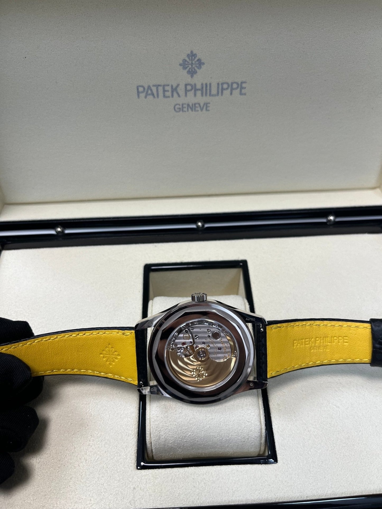 Patek Philippe Calatrava Date Sweep Seconds (Ref# 6007G-001)