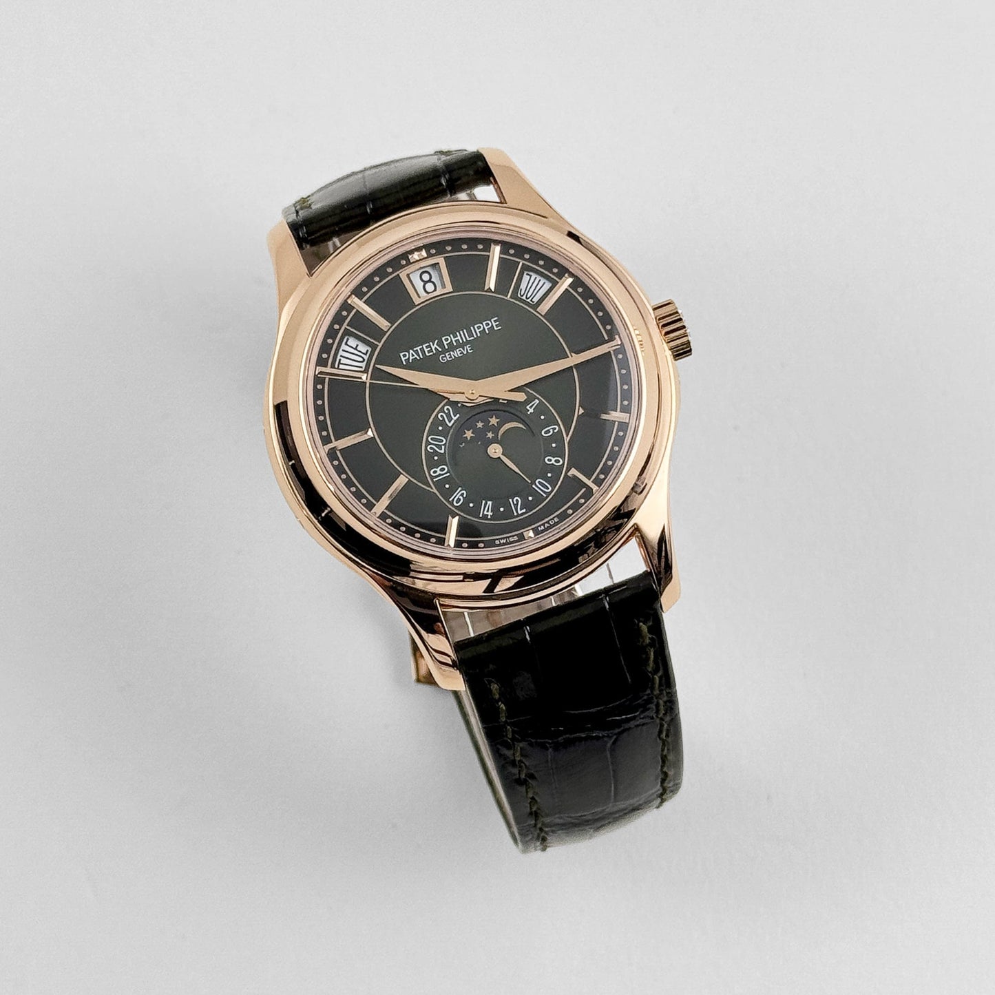 Patek Philippe Complications 5205R-011 Annual Calendar Moon Phases Rose Gold Green Dial (2022)