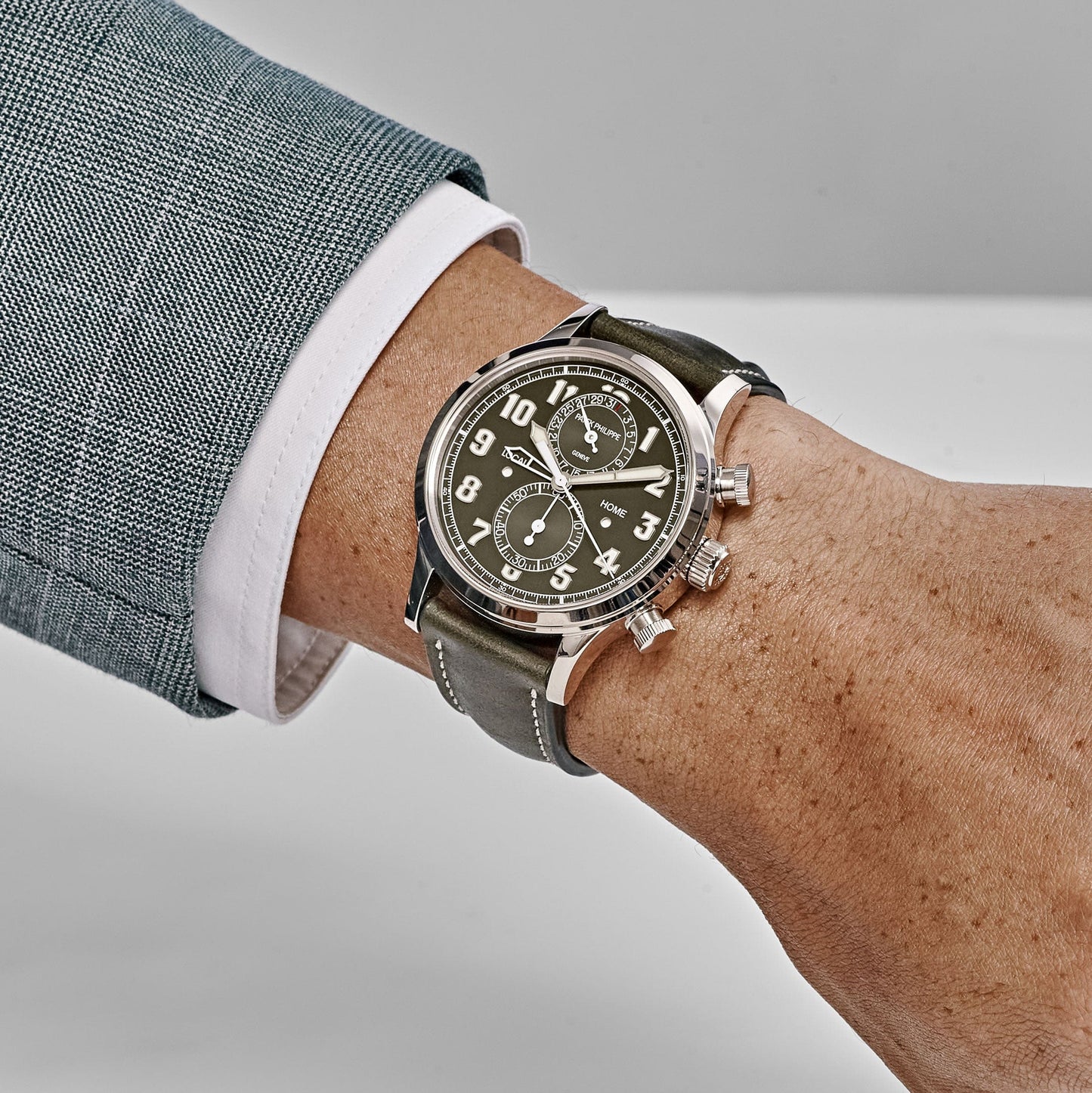 Patek Philippe Complications 5924G-010 Calatrava 'Pilot' Travel Time Chronograph White Gold Green Dial (2023)