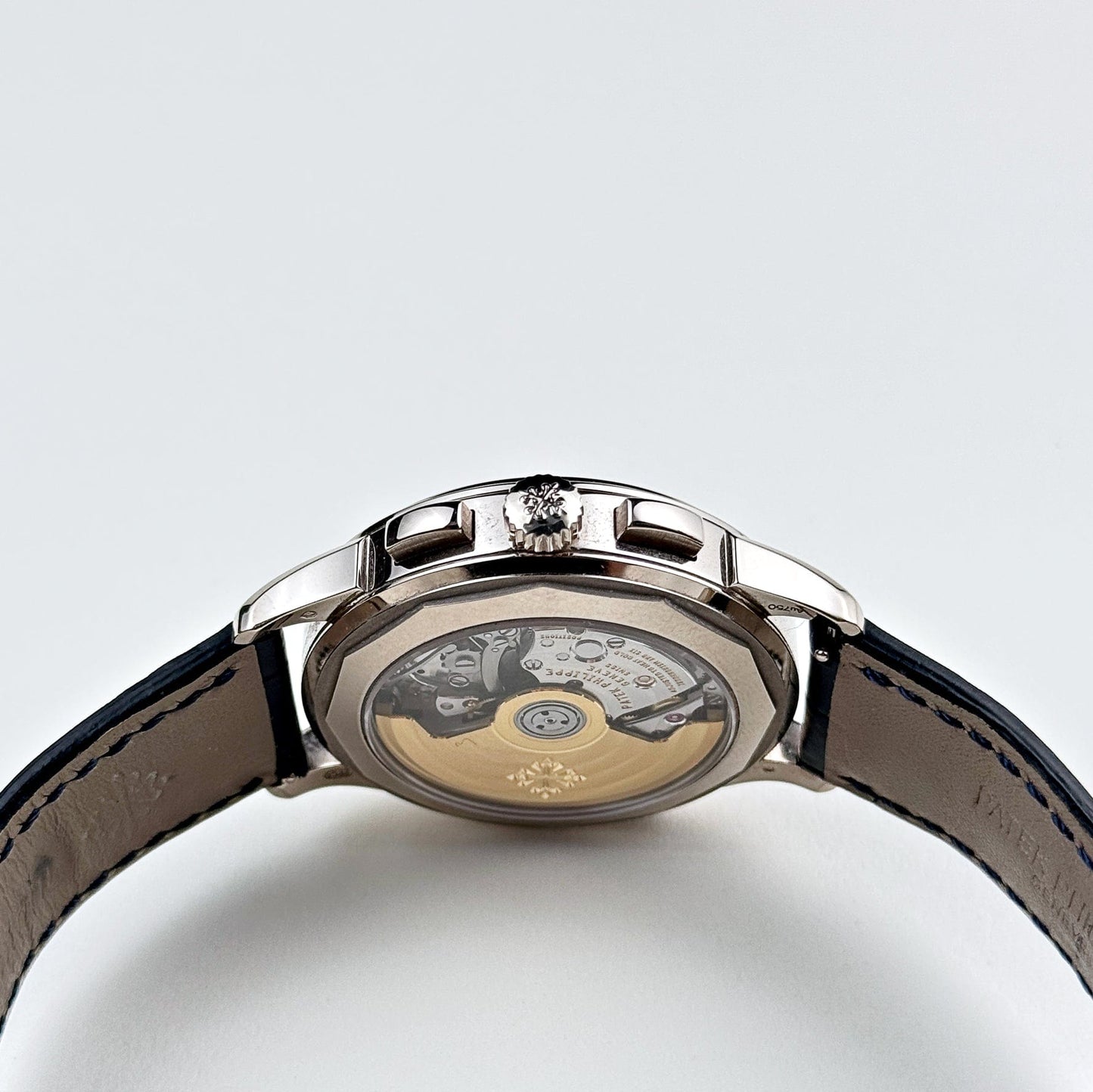 Patek Philippe Complications 5930G-010 World Time Flyback Chronograph White Gold Blue Dial (2020)